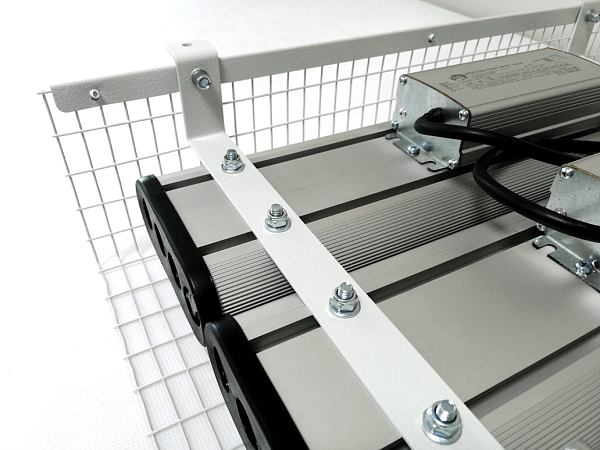 Светильник светодиодный KEO Модуль Спорт 185Вт с защитной решеткой